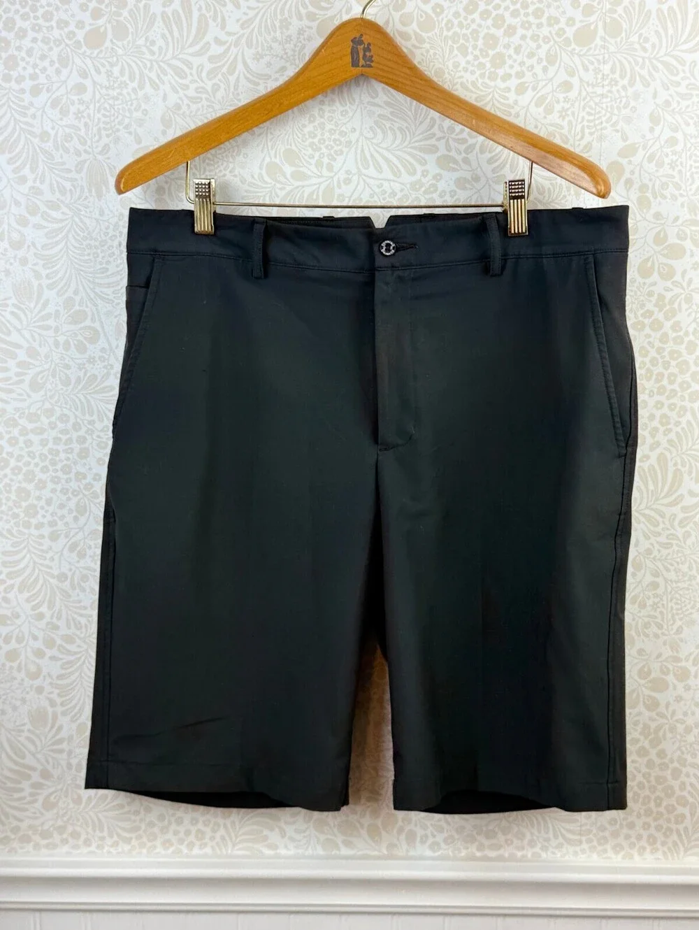 Dunning Men's Black Player Fit Woven 10